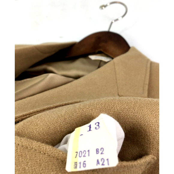 Size 16 Woolrich USA Womens 2 Button Pure Wool Blazer Jacket Sand Tan - Picture 13 of 14